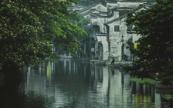 紫色魔法师守城中文版
